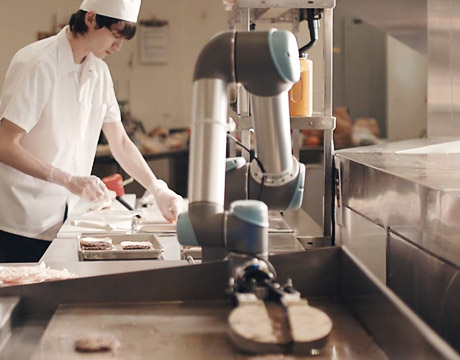 Robotic Commercial Kitchen Equipment