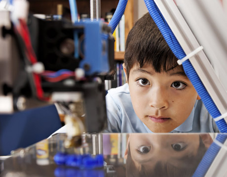 3D-Printing-Engages-Students-in-STEM_her